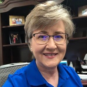 Meet your Posher, Gina